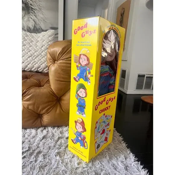 LIFE SIZE CHUCKY DOLL 30" NEW IN BOX - Picture 4 of 10